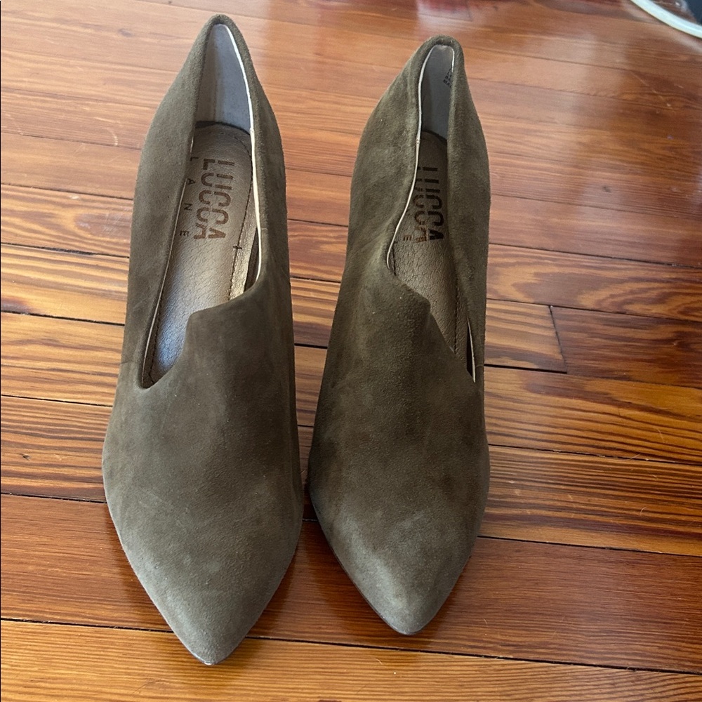 Lucca Women's Olive Suede Shoes